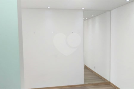 Apartamento à venda com 3 quartos, sendo 1 suíte,  em Vila Caraguatá, São Paulo, SP