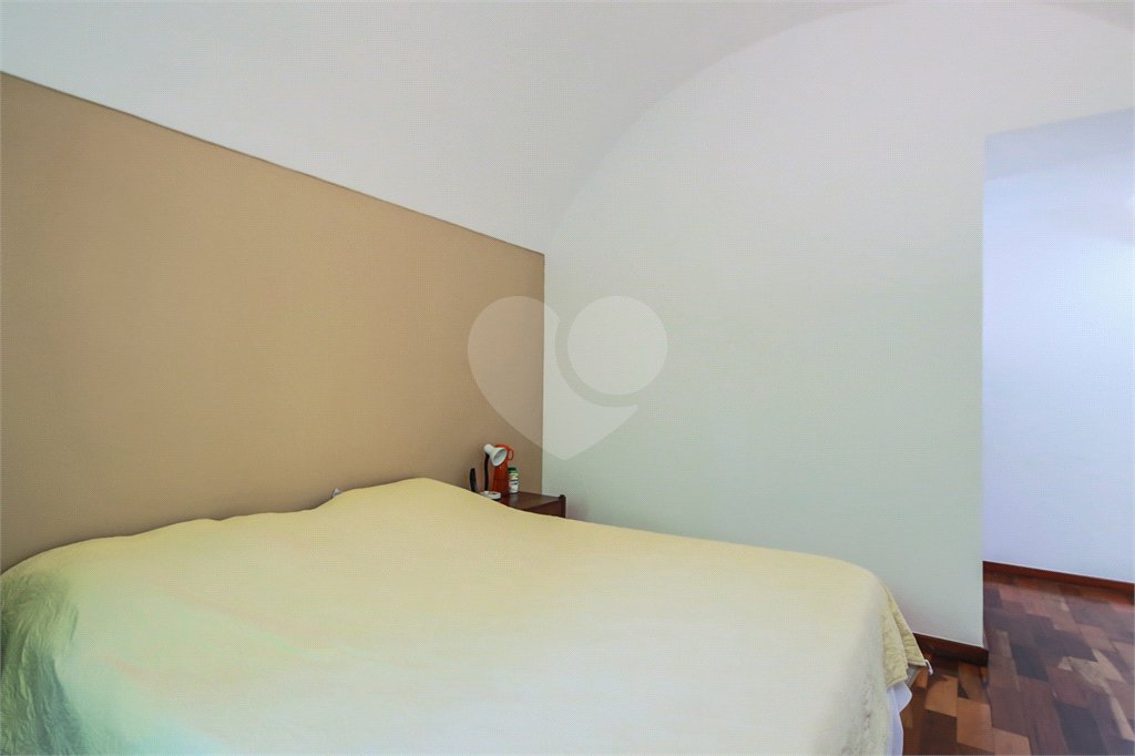Casa à venda com 4 quartos, sendo 1 suíte,  em Interlagos, São Paulo, SP