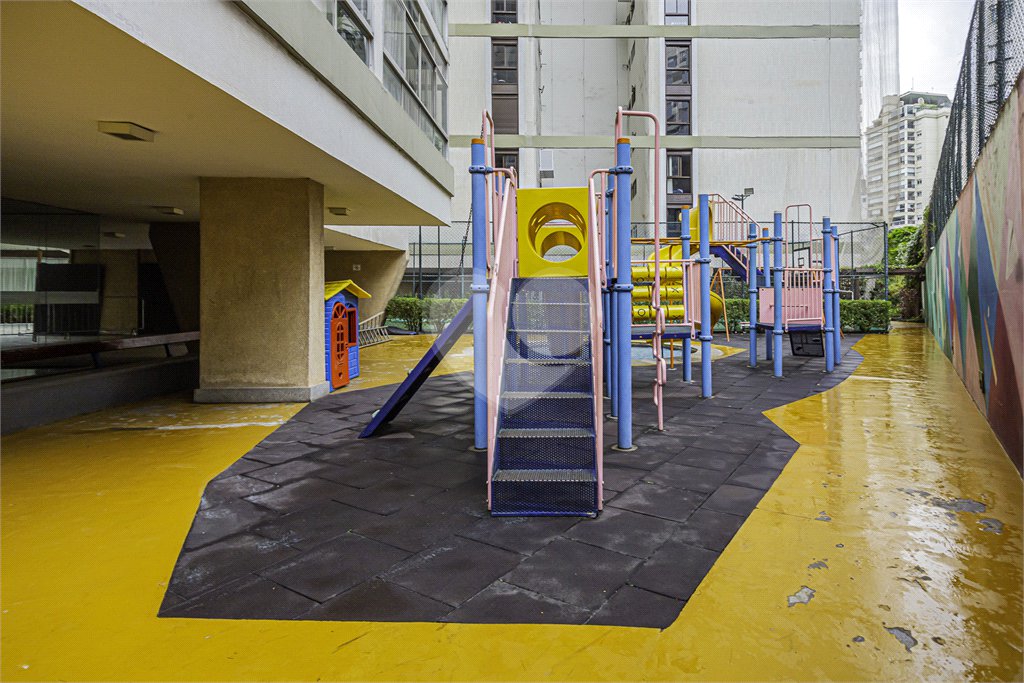 Apartamento à venda com 3 quartos, sendo 1 suíte, em Perdizes, São Paulo, SP