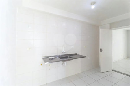 Apartamento à venda com 3 quartos, sendo 1 suíte, em Vila Mazzei, São Paulo, SP