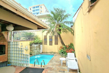 Casa com 3 dormitórios à venda, 182 m² por R$ 1.390.000,00 - Campo Grande - Santos/SP