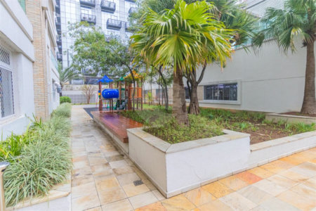 Apartamento à venda com 2 quartos, sendo 1 suíte, em Alto da Boa Vista, São Paulo, SP
