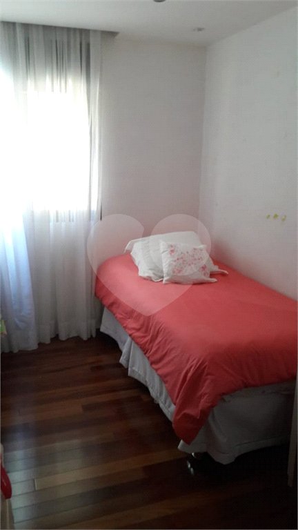 Apartamento à venda com 3 quartos, sendo 1 suíte, em Jardim Vitória Régia, São Paulo, SP