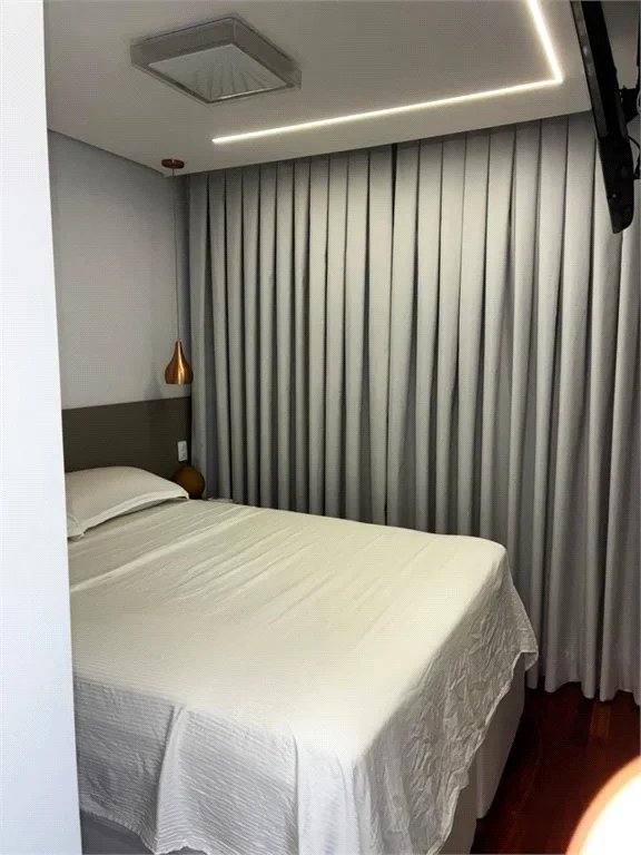Apartamento à venda com 2 quartos, sendo 1 suíte,  em Vila Andrade, São Paulo, SP