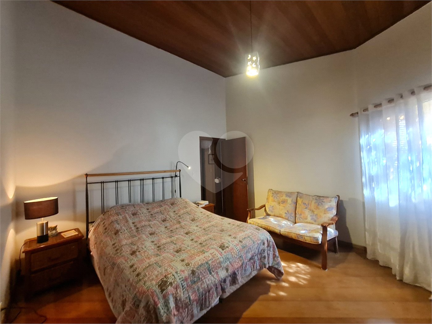 Casa Térrea à venda com 4 quartos, sendo 2 suítes, em Interlagos, São Paulo, SP
