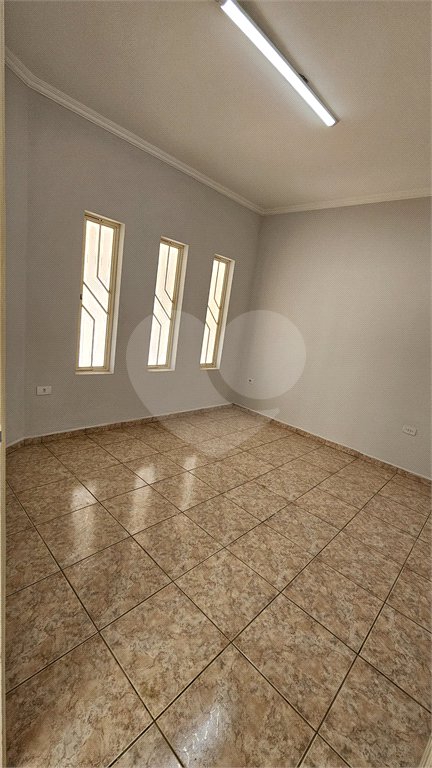 Sobrado à venda com 3 quartos, sendo 2 suítes, em Jardim Rossignatti, Indaiatuba, SP