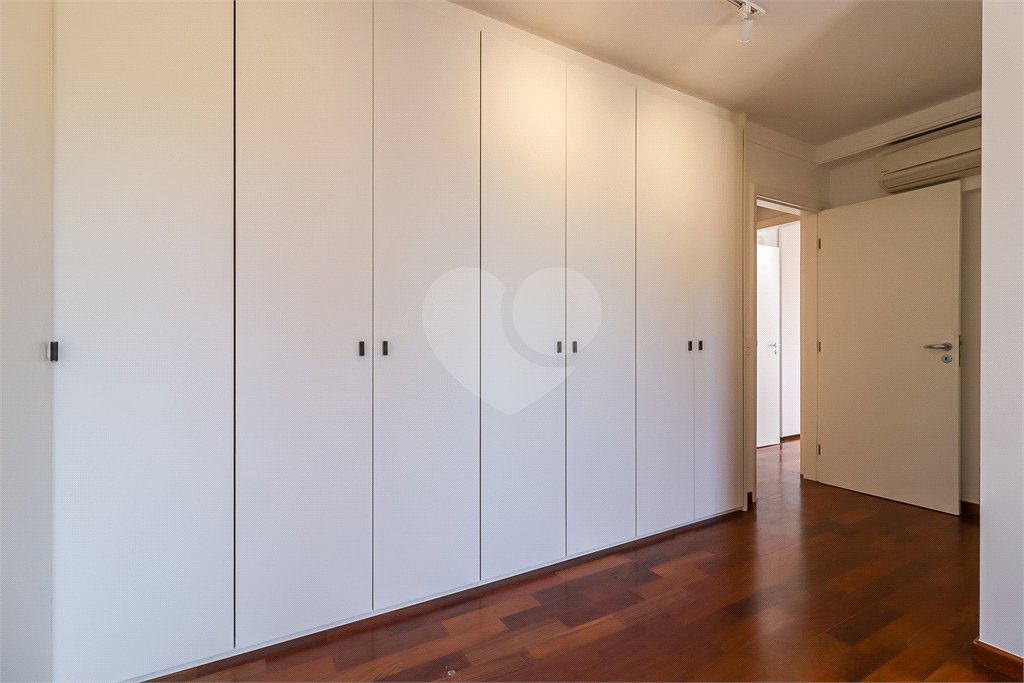 Apartamento à venda com 3 suítes em Cidade Monções, São Paulo, SP