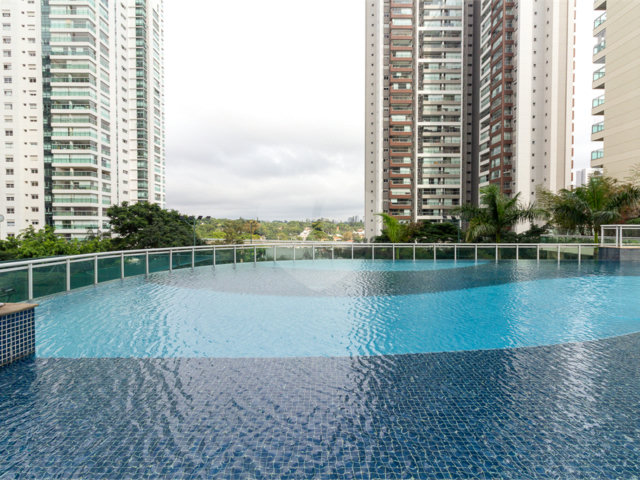 Apartamento à venda com 4 suítes em Campo Belo, São Paulo, SP