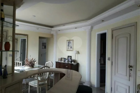 Apartamento à venda com 3 suítes em Santa Teresinha, São Paulo, SP