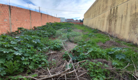 Terreno à venda em Vila Nastri, Itapetininga, SP
