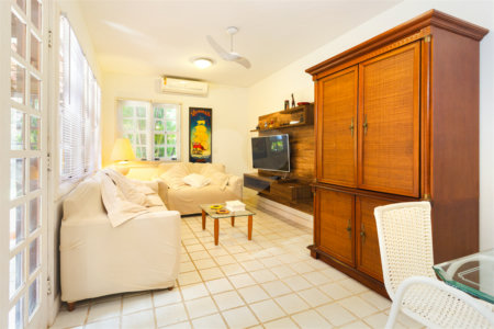 Casa à venda com 4 quartos, sendo 3 suítes,  em Bosque de Geribá, Armação dos Búzios, RJ