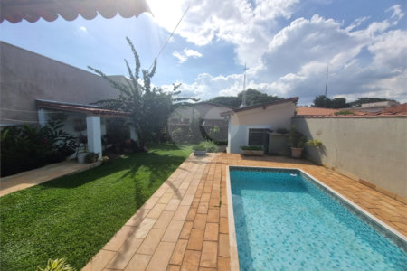 Casa à venda com 3 quartos no Centro, Vinhedo, SP