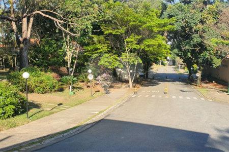Casa à venda com 4 quartos, sendo 2 suítes, no condomínio Vila Panamericana, São Paulo - SP