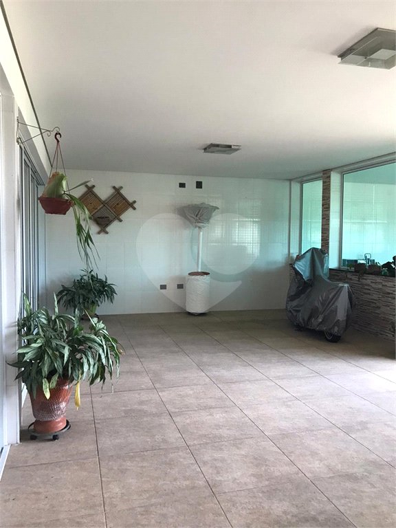 Casa à venda com 4 suítes no condomínio Mirante do Horto, São Paulo - SP