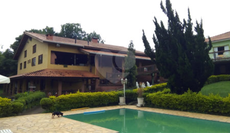 Chácara à venda com 9 quartos, sendo 7 suítes,  em Ribeirão dos Porcos, Atibaia, SP