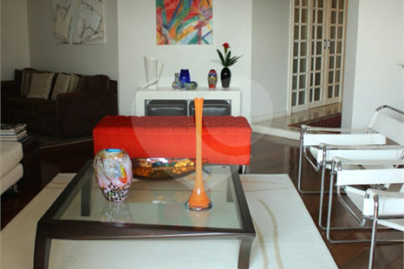 Apartamento à venda com 4 quartos, sendo 3 suítes,  em Vila Suzana, São Paulo, SP