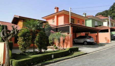 Casa em condomínio à venda com 4 suítes em Horto Florestal, São Paulo, SP
