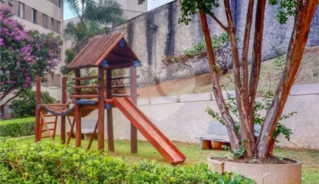 Apartamento à venda com 3 quartos, sendo 1 suíte,  em Vila Parque Jabaquara, São Paulo, SP