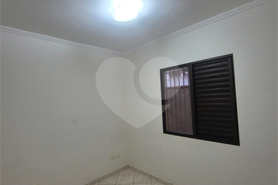 Sobrado à venda com 3 quartos, sendo 1 suíte, em Vila Bonilha, São Paulo, SP