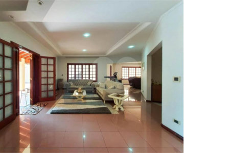 Casa à venda com 1 quarto, sendo 4 suítes, no condomínio Jardim Altos de Suzano, Suzano - SP