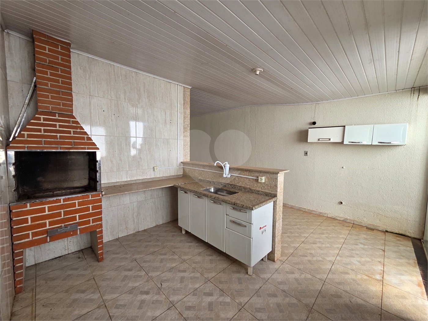 Casa à venda com 3 quartos, sendo 1 suíte, em Vila José Salem, Itapetininga, SP