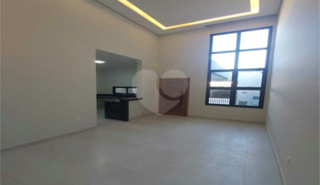 Casa à venda com 3 quartos, sendo 1 suíte,  em Jardim Residencial Veneza, Indaiatuba, SP