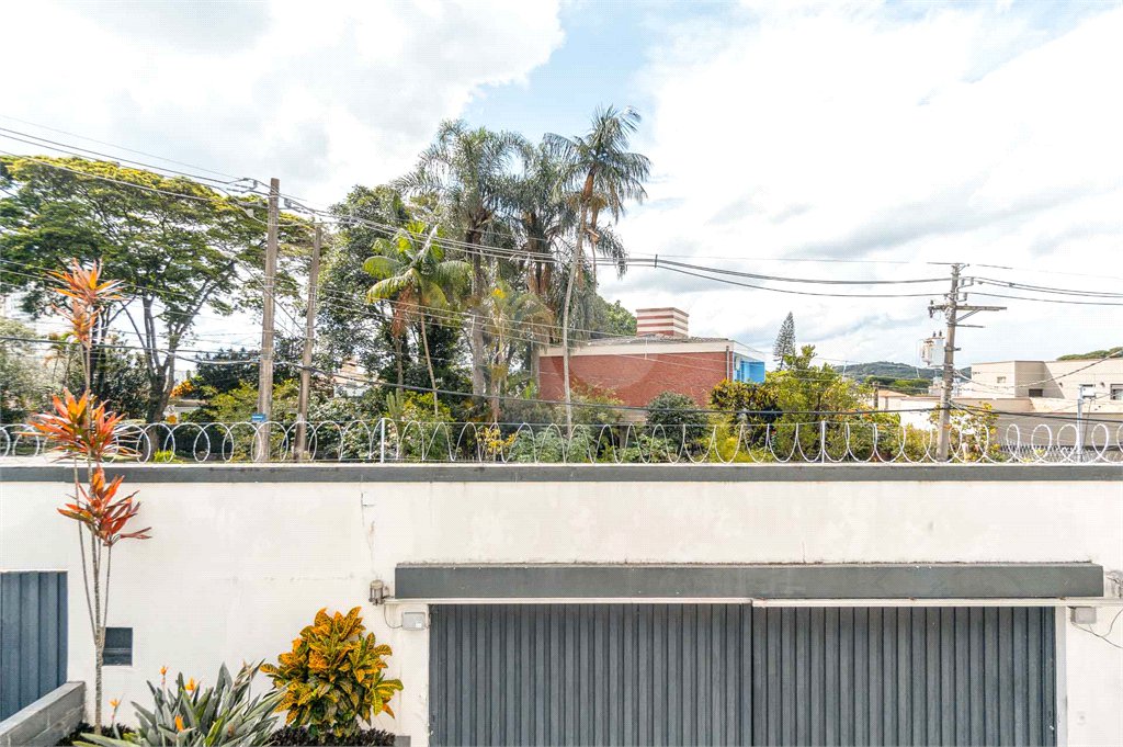 Casa Térrea à venda com 3 quartos, sendo 1 suíte, em Vila Inah, São Paulo, SP
