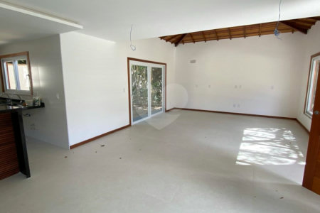 Casa em condomínio à venda com 4 suítes em Praia Rasa, Armação dos Búzios, RJ