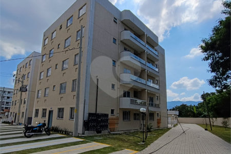 Casa à venda com 2 quartos no condomínio Royal Blue Residencial, Rio de Janeiro - RJ