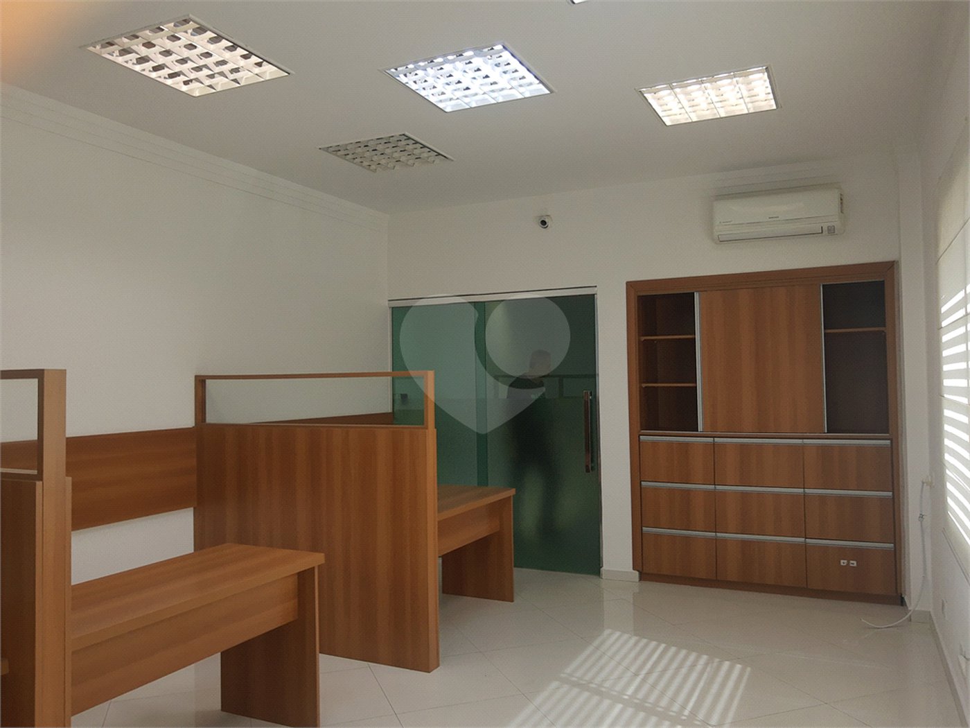 Casa à venda com 3 quartos, sendo 1 suíte, em Vila Mariana, São Paulo, SP