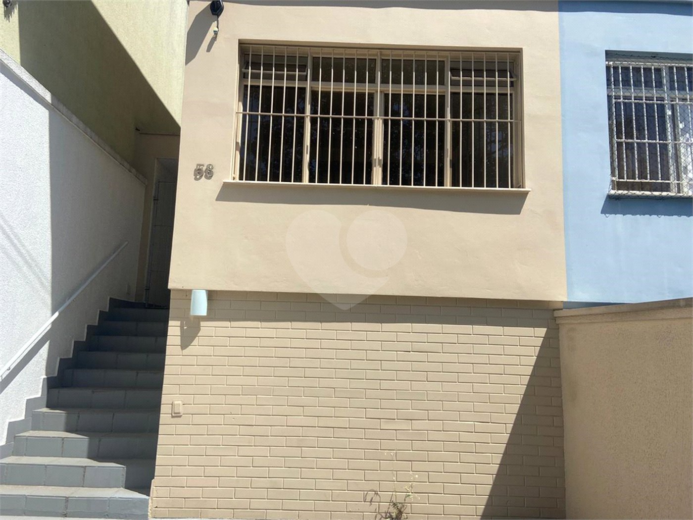 Casa à venda com 3 quartos, sendo 1 suíte, em Parque Maria Domitila, São Paulo, SP