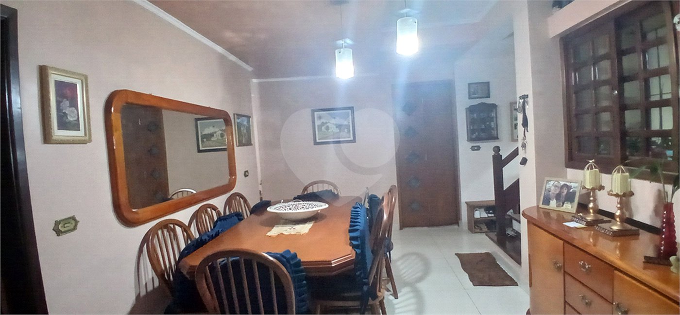 Sobrado à venda com 3 suítes em Nova Petrópolis, São Bernardo do Campo, SP