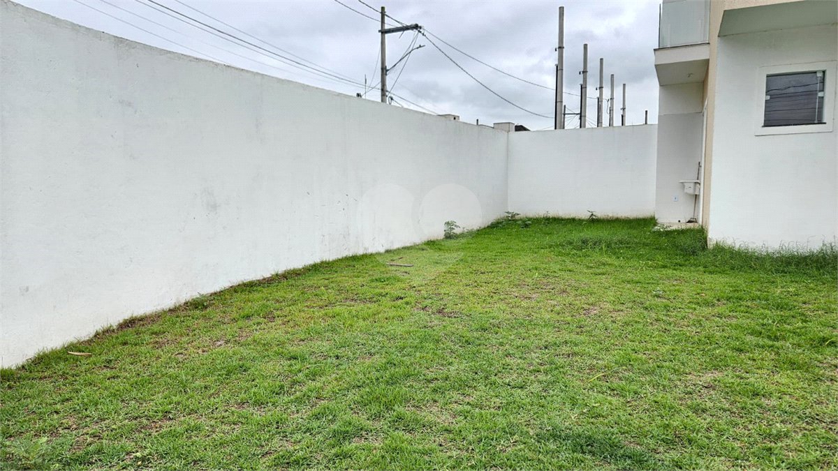 Casa à venda com 2 suítes no condomínio Loteamento Monte Libano, Rio de Janeiro - RJ