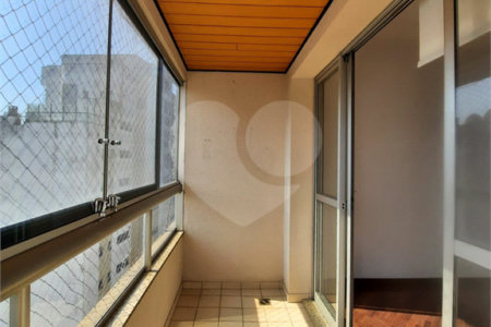 Apartamento à venda com 3 quartos, sendo 1 suíte, em Vila Andrade, São Paulo, SP