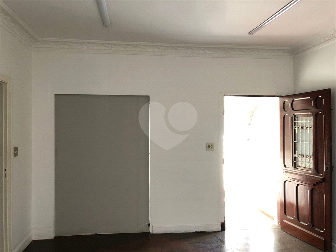 Casa à venda com 10 quartos em Santana, São Paulo, SP