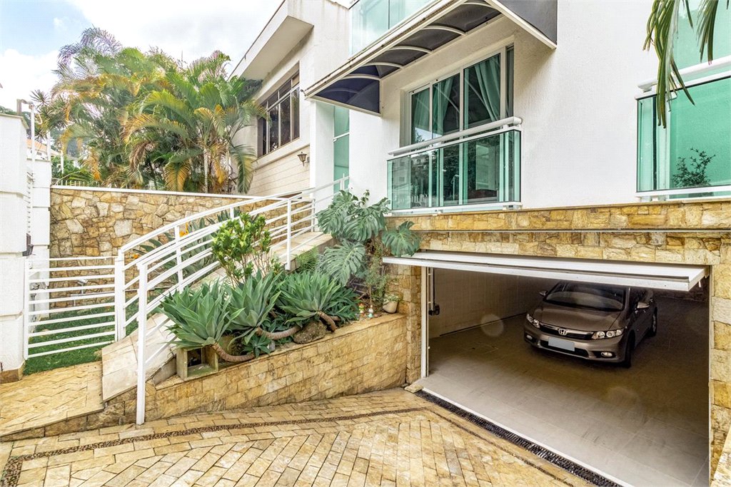 Sobrado à venda com 4 quartos, sendo 2 suítes, em Tucuruvi, São Paulo, SP