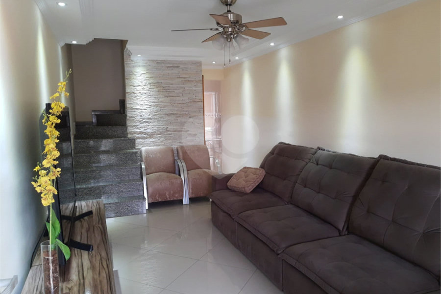 Casa à venda com 2 quartos no condomínio Vila Dionisia, São Paulo - SP