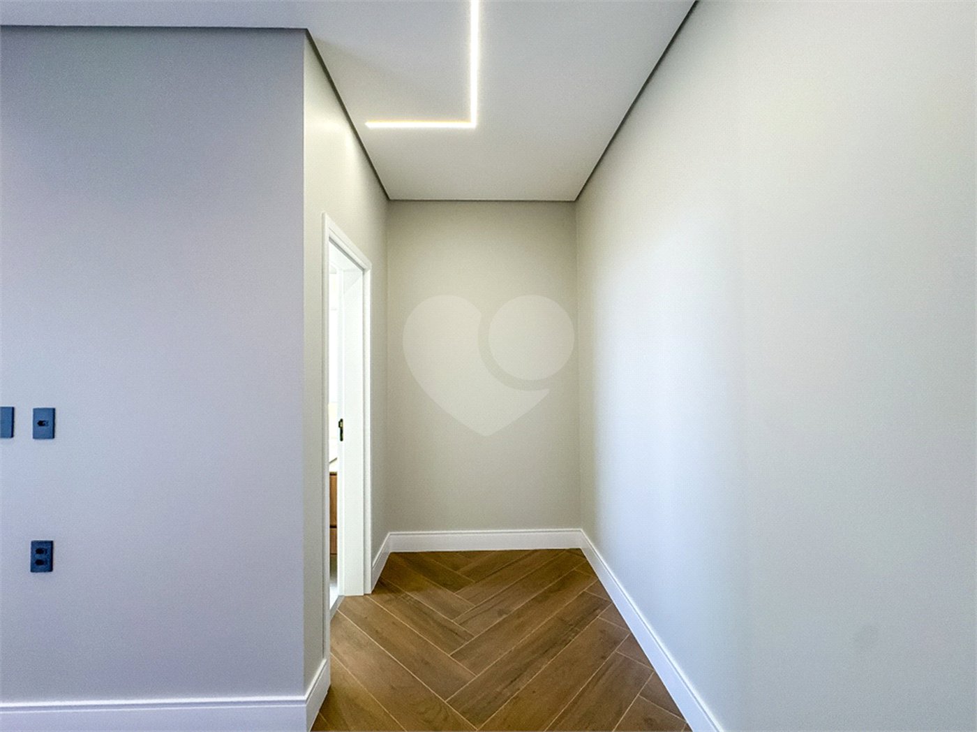 Casa à venda com 3 suítes no condomínio Villa dos Pinheiros, Indaiatuba - SP