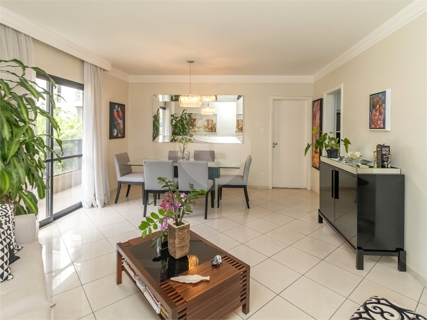 Apartamento à venda com 3 quartos, sendo 1 suíte,  em Vila Clementino, São Paulo, SP