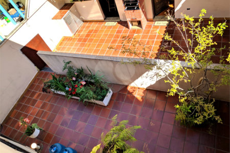 Sobrado à venda com 5 quartos, sendo 1 suíte,  em Vila Nova Conceição, São Paulo, SP