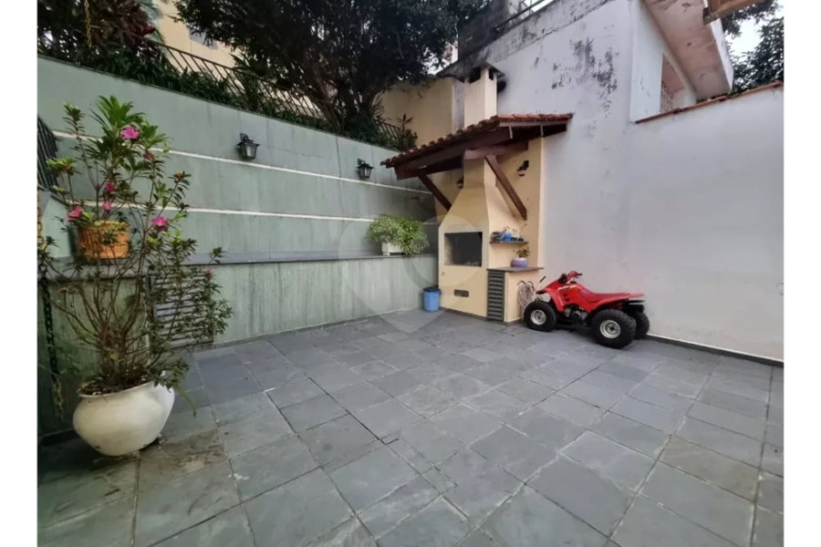 Casa Térrea à venda com 3 quartos, sendo 2 suítes, em Horto Florestal, São Paulo, SP