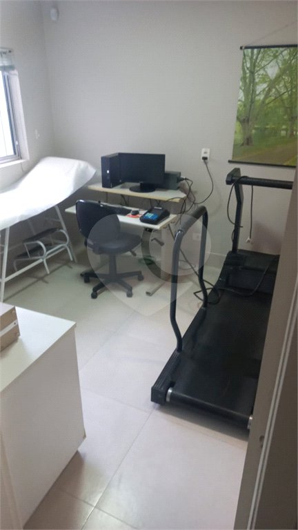 Salão Comercial à venda ou para alugar em Vila Vitória, Mogi das Cruzes, SP