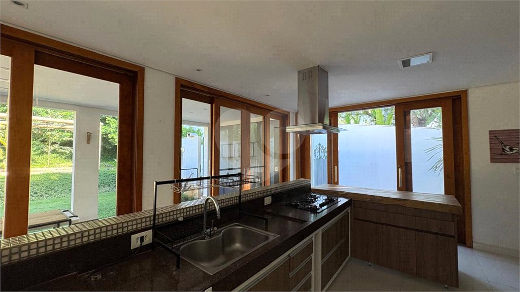 Casa à venda com 3 suítes no condomínio Vivendas do Lago, Sorocaba - SP