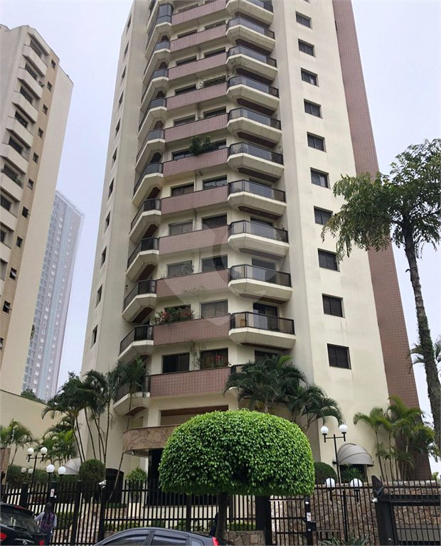 Apartamento à venda com 3 quartos, sendo 1 suíte, em Tatuapé, São Paulo, SP