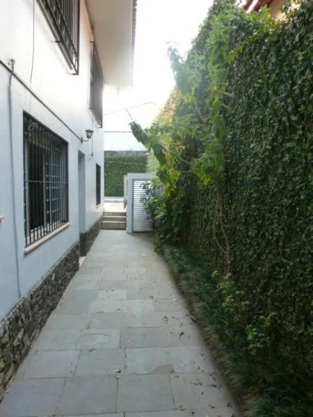 Casa Térrea à venda com 3 quartos, sendo 1 suíte,  em Caxingui, São Paulo, SP