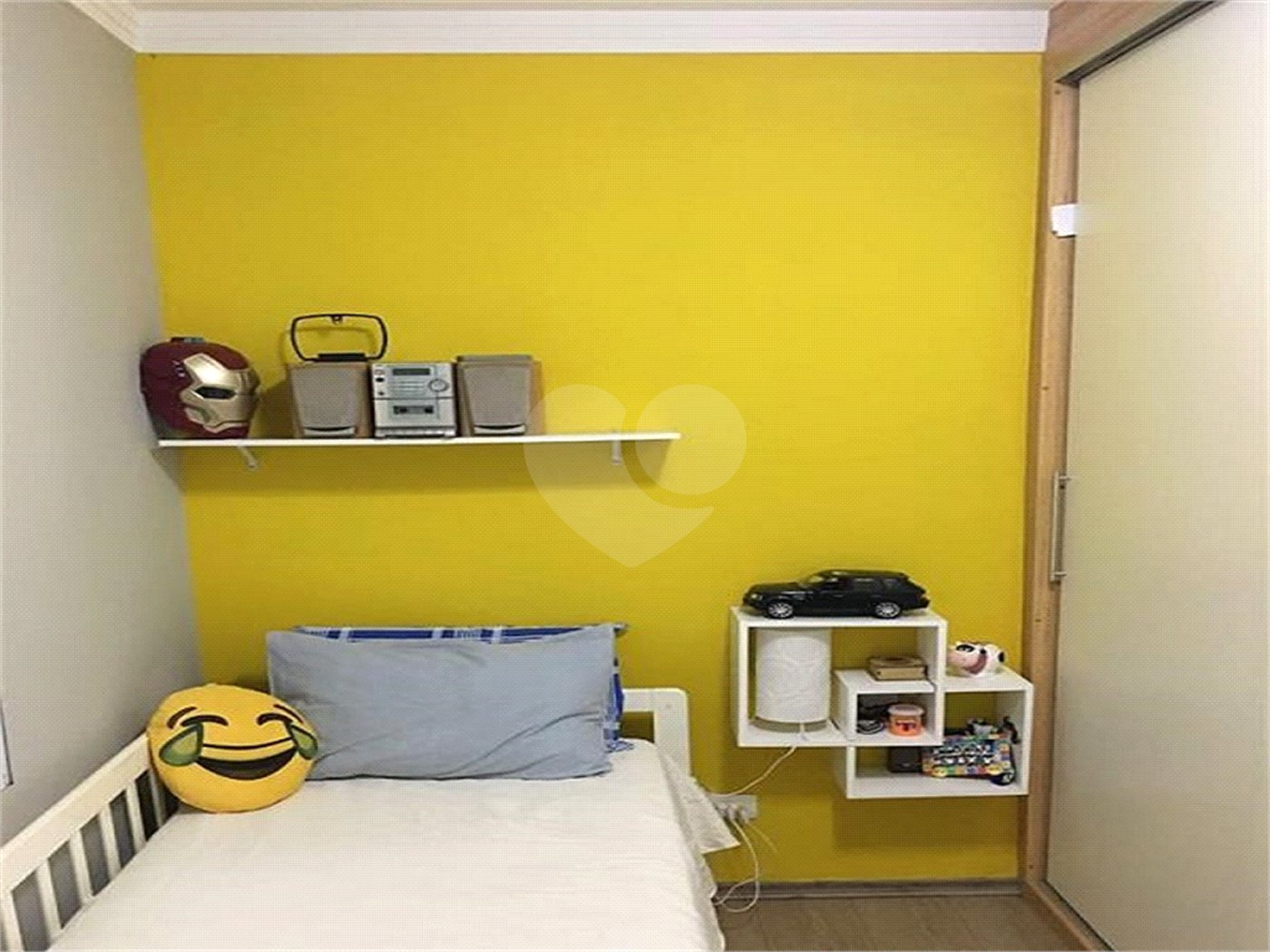 Casa à venda com 3 quartos, sendo 1 suíte, no condomínio 658, São Paulo - SP