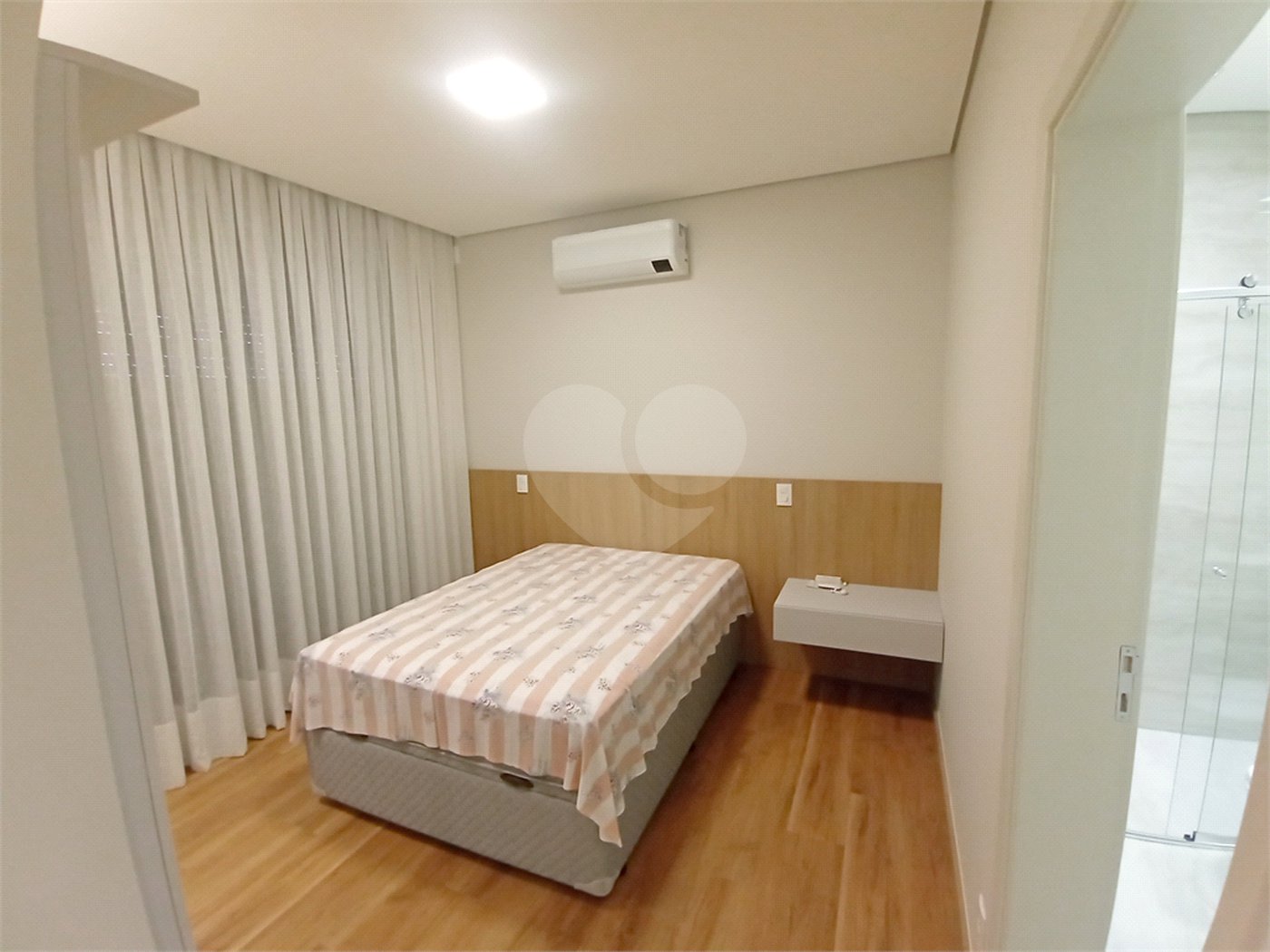 Casa à venda com 3 suítes no condomínio Campo de Toscana, Vinhedo - SP