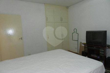 Casa de Vila à venda com 3 quartos, sendo 1 suíte, em Brooklin Novo, São Paulo, SP