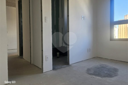 Apartamento à venda com 3 quartos, sendo 1 suíte,  em Pinheiros, São Paulo, SP