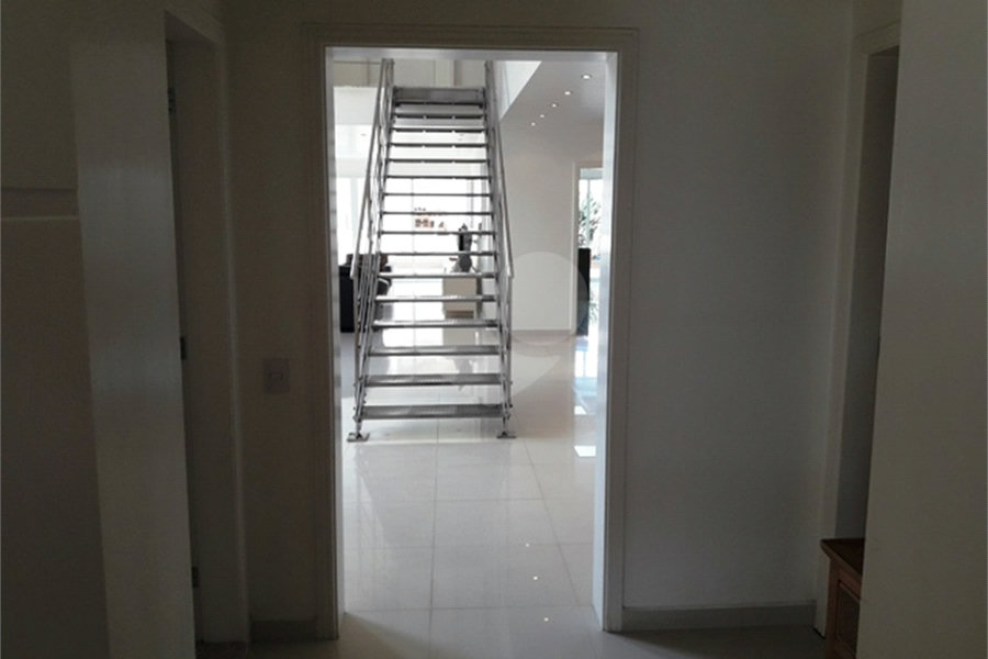 Casa à venda com 4 quartos, sendo 3 suítes, em Santana, São Paulo, SP